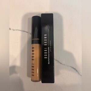 Bobbi Brown Concealer Warm Sand 
New In Box